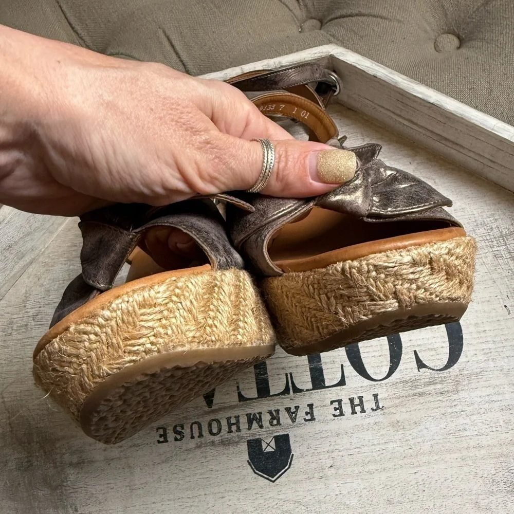 Paul Green Women's Metallic Brown Espadrilles